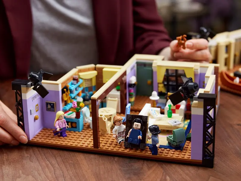 LEGO 10292 Mieszkania z serialu Przyjaciele zdjęcie 48
