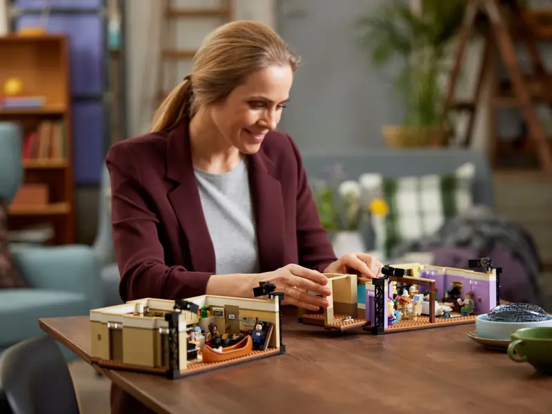 LEGO 10292 Mieszkania z serialu Przyjaciele zdjęcie 51