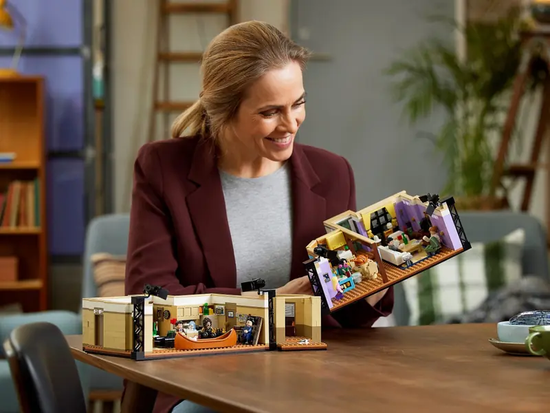 LEGO 10292 Mieszkania z serialu Przyjaciele zdjęcie 28