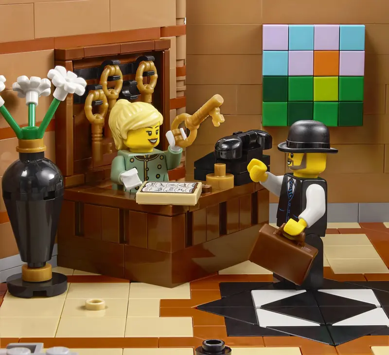 LEGO 10297 Hotel butikowy zdjęcie 15