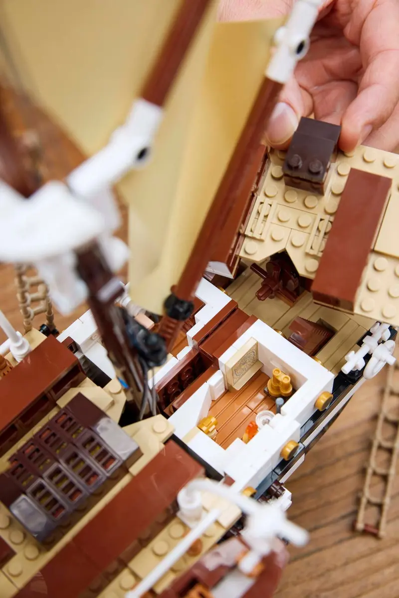 LEGO 10335 Endurance zdjęcie 7