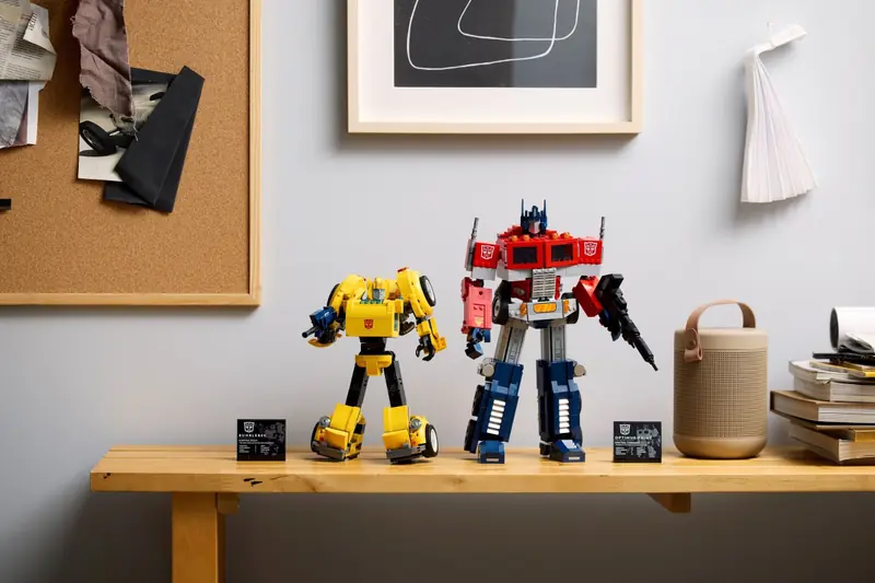 LEGO 10338 Bumblebee zdjęcie 15