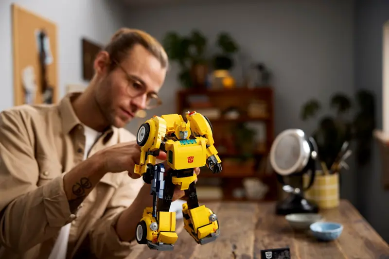 LEGO 10338 Bumblebee zdjęcie 12