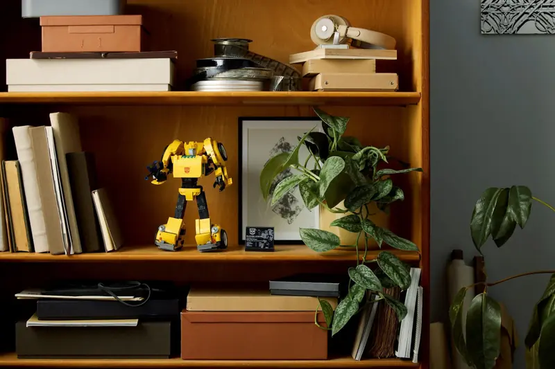 LEGO 10338 Bumblebee zdjęcie 14