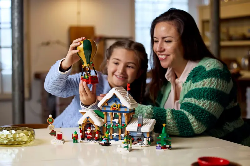 LEGO 10339 Poczta Świętego Mikołaja zdjęcie 9