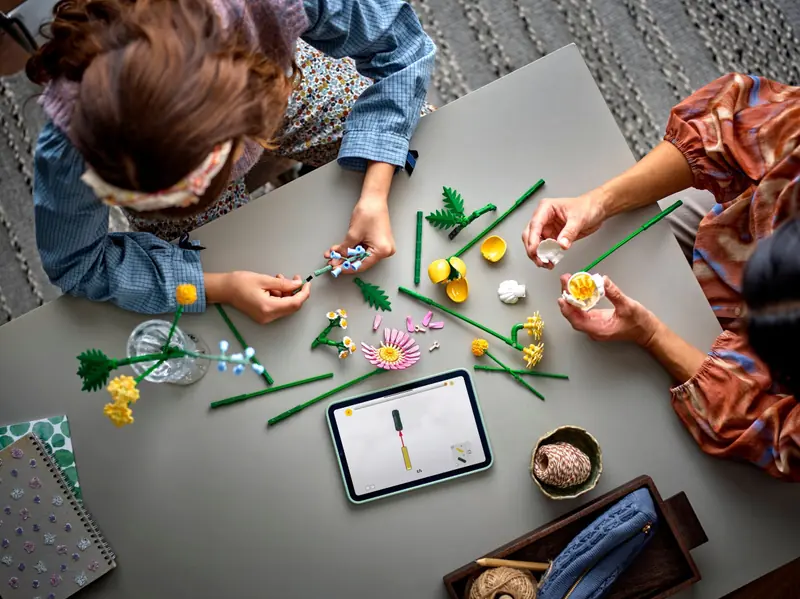 LEGO 10347 Mały słoneczny bukiet zdjęcie 7
