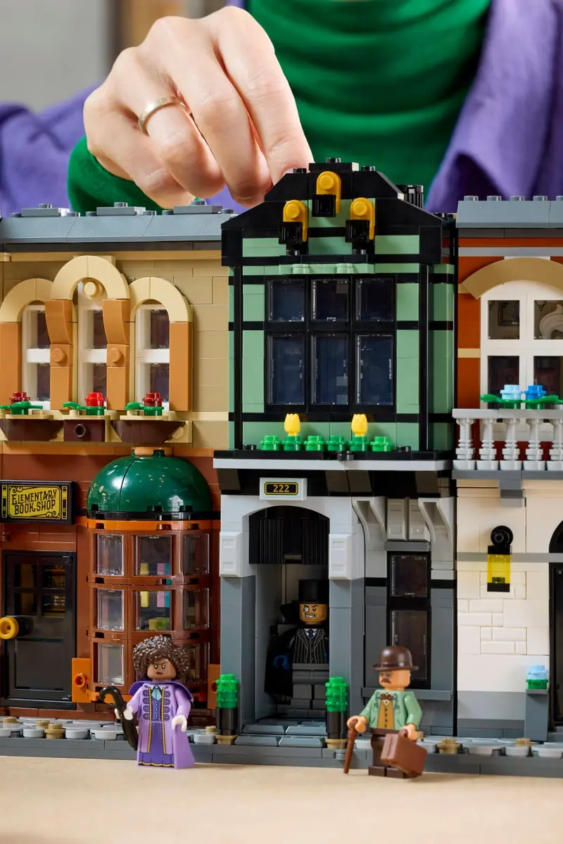 LEGO 10351 Sherlock Holmes: Book nook zdjęcie 14
