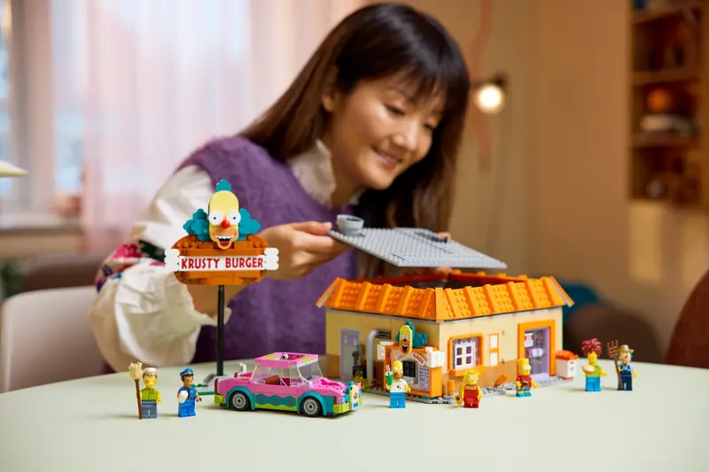 LEGO 10352 The Simpsons: Krusty Burger zdjęcie 8