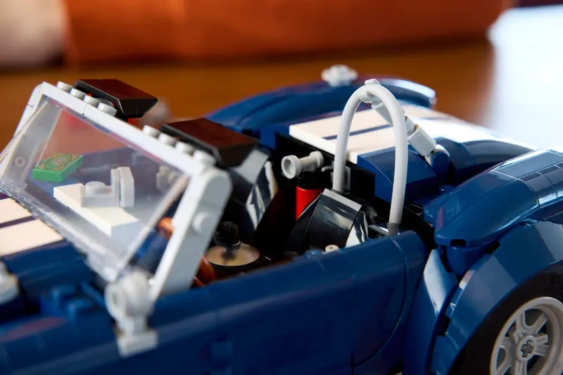 LEGO 10357 Shelby Cobra 427 S/C zdjęcie 12