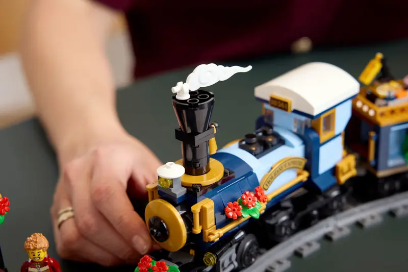 LEGO 10361 Świąteczny ekspres zdjęcie 14