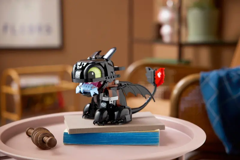 LEGO 10375 Jak wytresować smoka: Szczerbatek zdjęcie 8