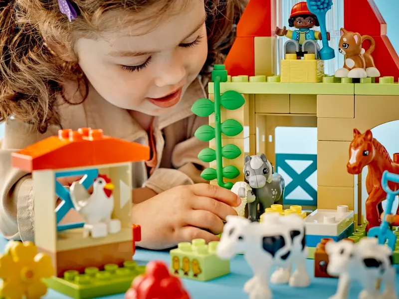 LEGO 10416 Opieka nad zwierzętami na farmie zdjęcie 8