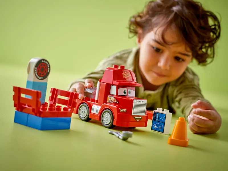LEGO 10417 Maniek na wyścigu zdjęcie 4