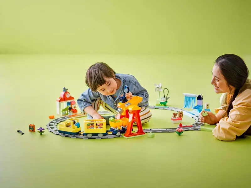 LEGO 10428 Duży interaktywny pociąg miejski zdjęcie 9