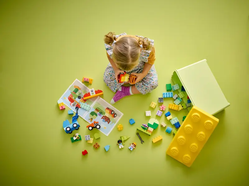 LEGO 10439 Pudełko w kształcie klocka z autami i ciężarówkami zdjęcie 5