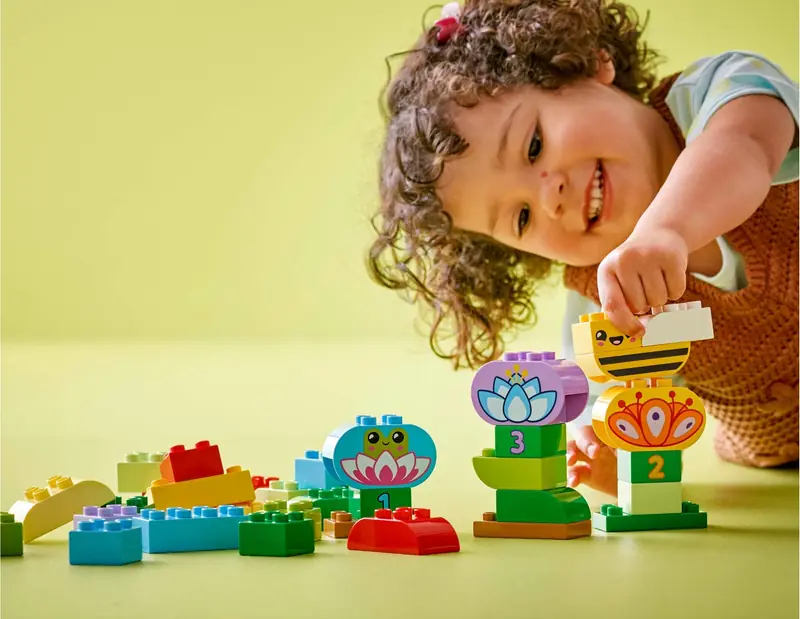 LEGO 10444 Kreatywny ogród i kwiaty zdjęcie 6
