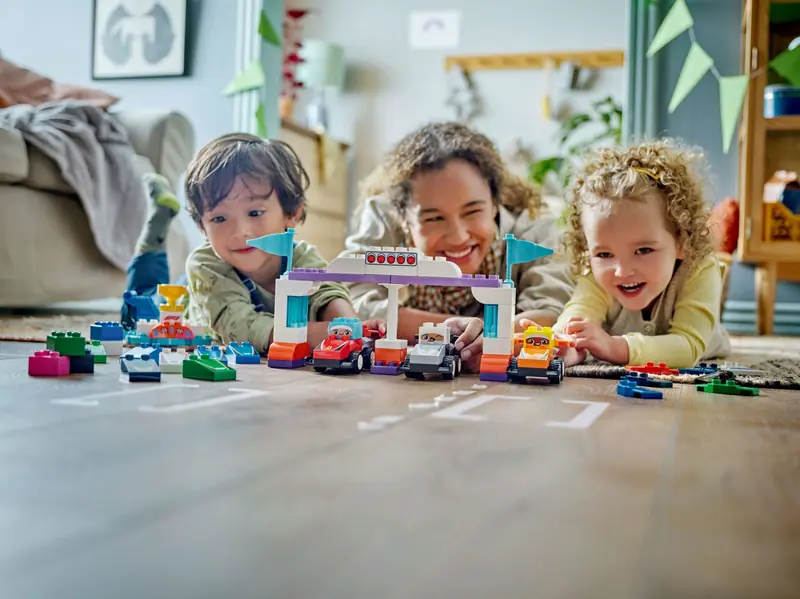 LEGO 10445 Bolidy i kierowcy F1 zdjęcie 9