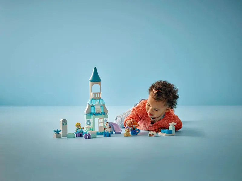 LEGO 10455 Przyjęcie w lodowym zamku Anny i Elzy zdjęcie 8