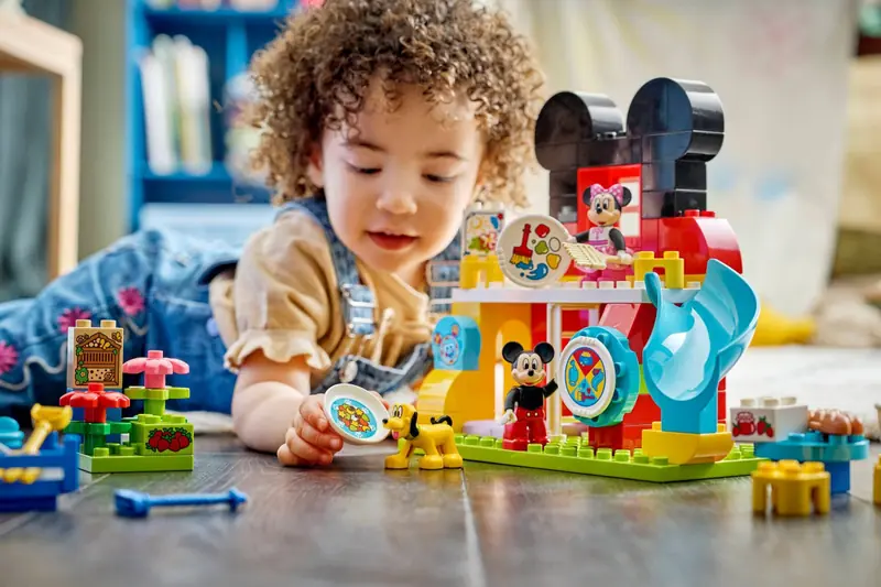 LEGO 10465 Klub Myszki Miki z Minnie i Pluto zdjęcie 11