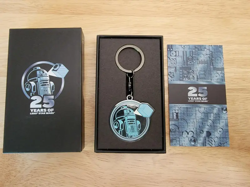 LEGO 107544 25 Years of LEGO Star Wars (R2-D2 Logo) Key Chain (Metal)