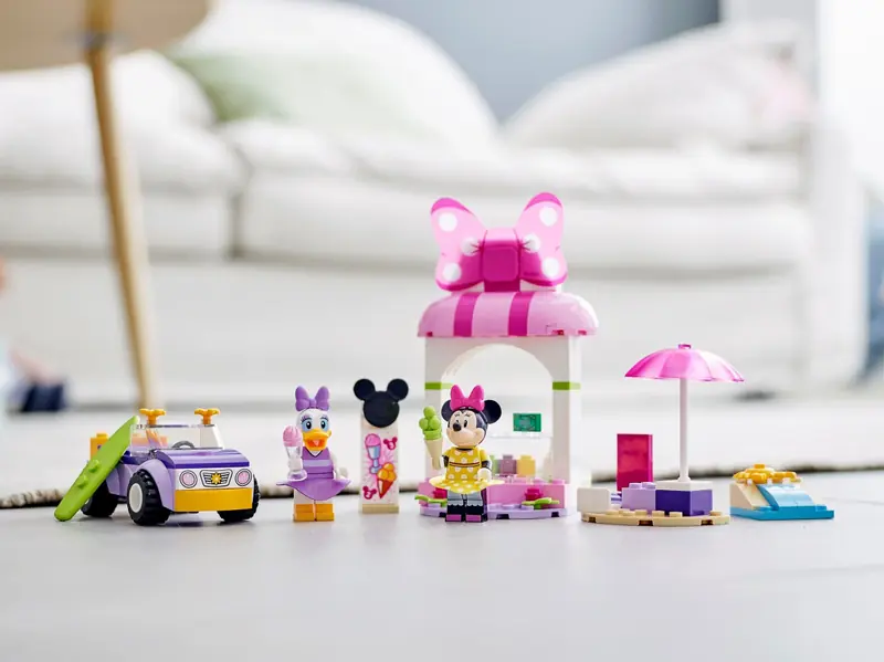 LEGO 10773 Sklep z lodami Myszki Minnie zdjęcie 9