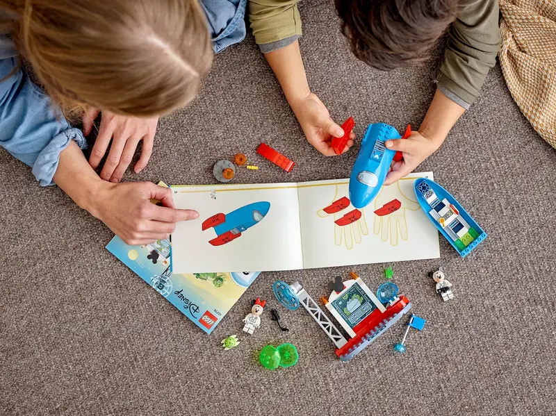 LEGO 10774 Kosmiczna rakieta Myszki Miki i Minnie zdjęcie 11