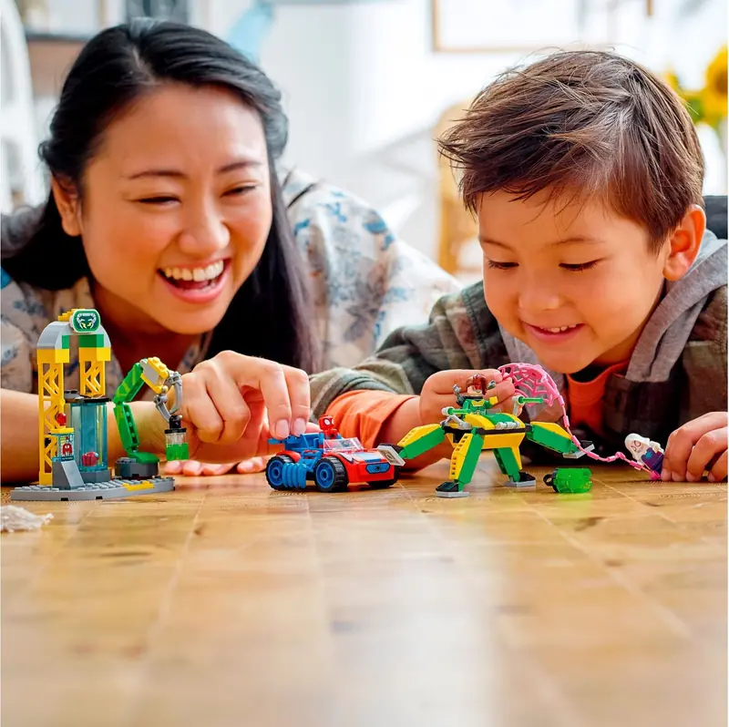 LEGO 10783 Spider-Man w laboratorium Doca Ocka zdjęcie 8