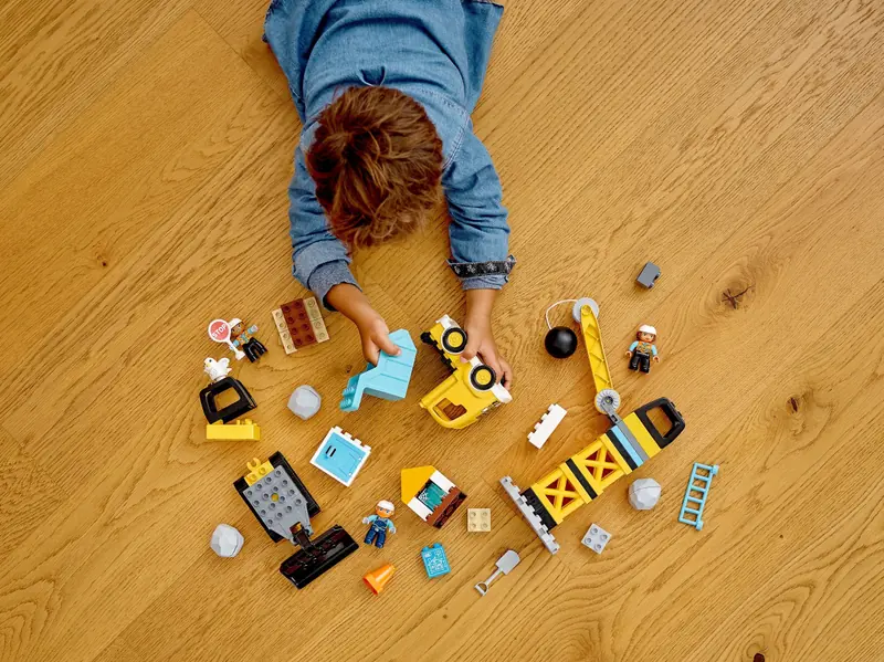 LEGO 10932 Rozbiórka kulą wyburzeniową zdjęcie 11