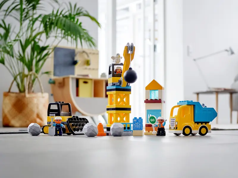LEGO 10932 Rozbiórka kulą wyburzeniową zdjęcie 15