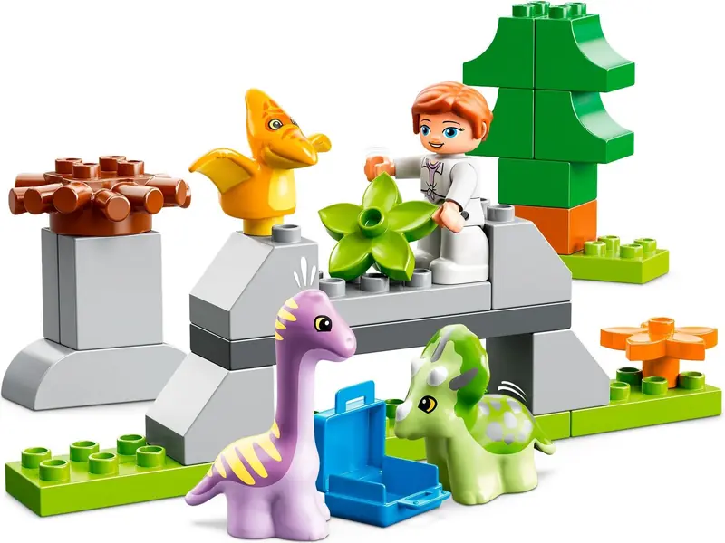 LEGO 10938 Dinozaurowa szkółka zdjęcie 4