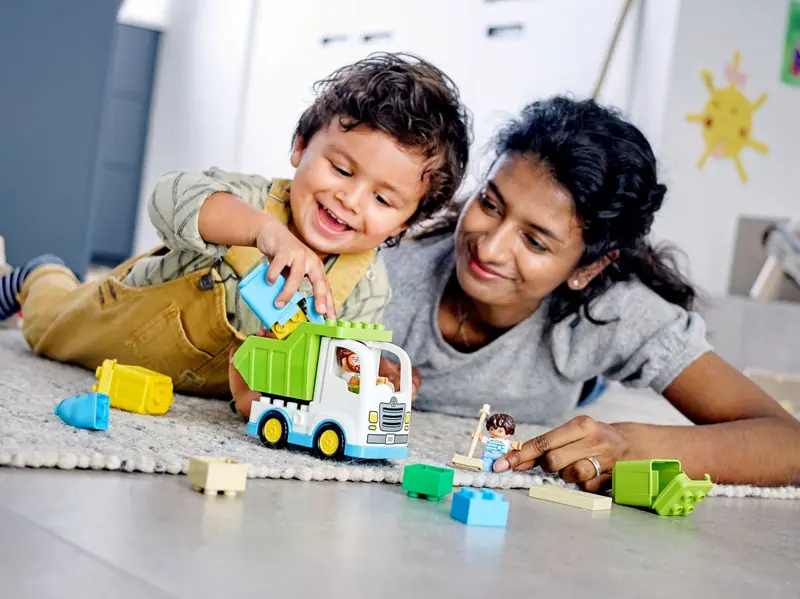 LEGO 10945 Śmieciarka i recykling zdjęcie 13