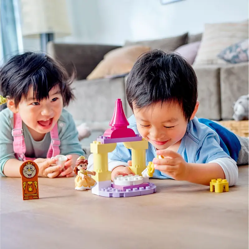 LEGO 10960 Sala balowa Belli zdjęcie 6