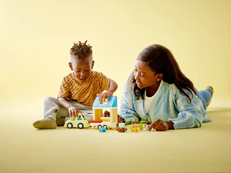 LEGO 10986 Dom rodzinny na kółkach zdjęcie 7