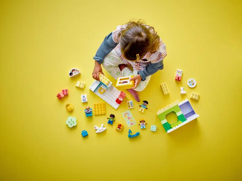 LEGO 10992 Dzień z życia w żłobku zdjęcie 7
