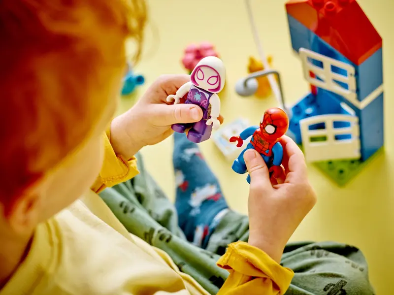 LEGO 10995 Spider-Man - zabawa w dom zdjęcie 6