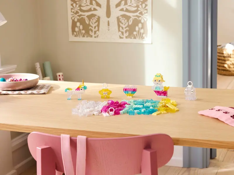 LEGO 11040 Magiczny zestaw z przezroczystymi klockami zdjęcie 7