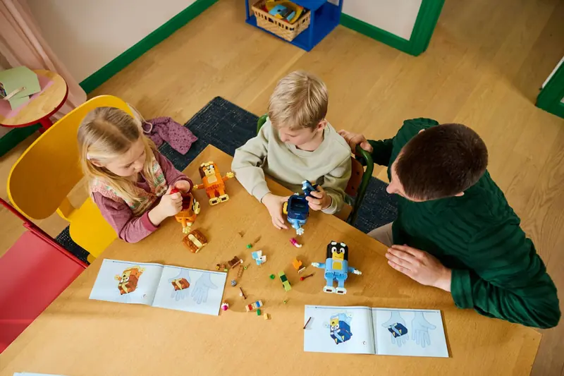 LEGO 11217 Rodzina Blue z klocków zdjęcie 15