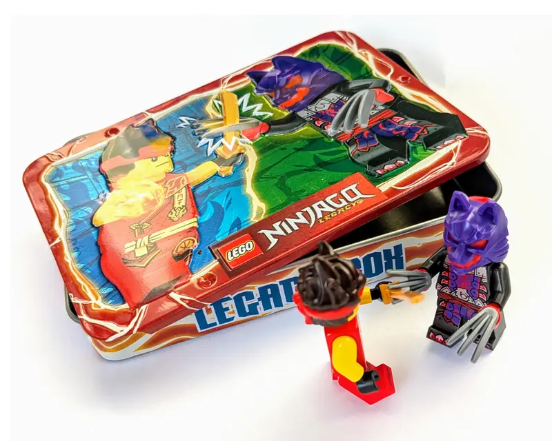 LEGO 112502 Kai vs. Wolf Mask