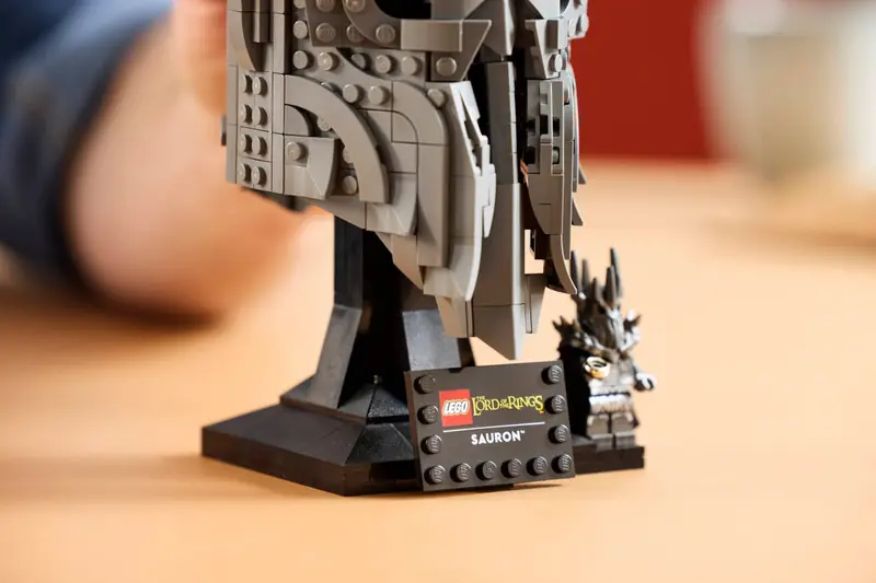 LEGO 11373 Władca pierścieni: Hełm Saurona zdjęcie 14