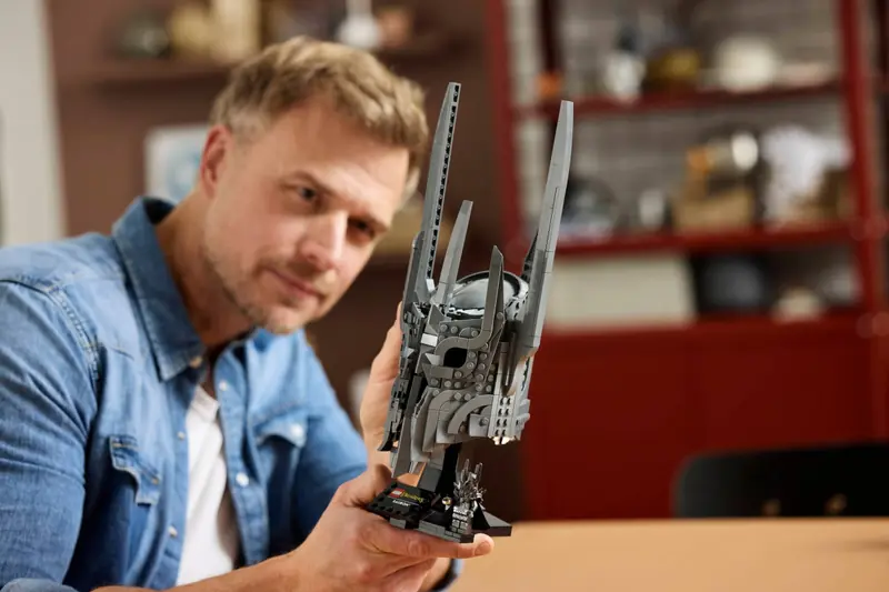 LEGO 11373 Władca pierścieni: Hełm Saurona zdjęcie 8