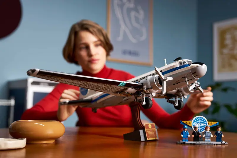 LEGO 11378 Samolot pasażerski Douglas DC-3 PAN AM zdjęcie 11