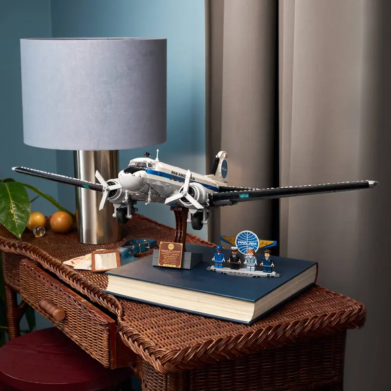 LEGO 11378 Samolot pasażerski Douglas DC-3 PAN AM zdjęcie 13