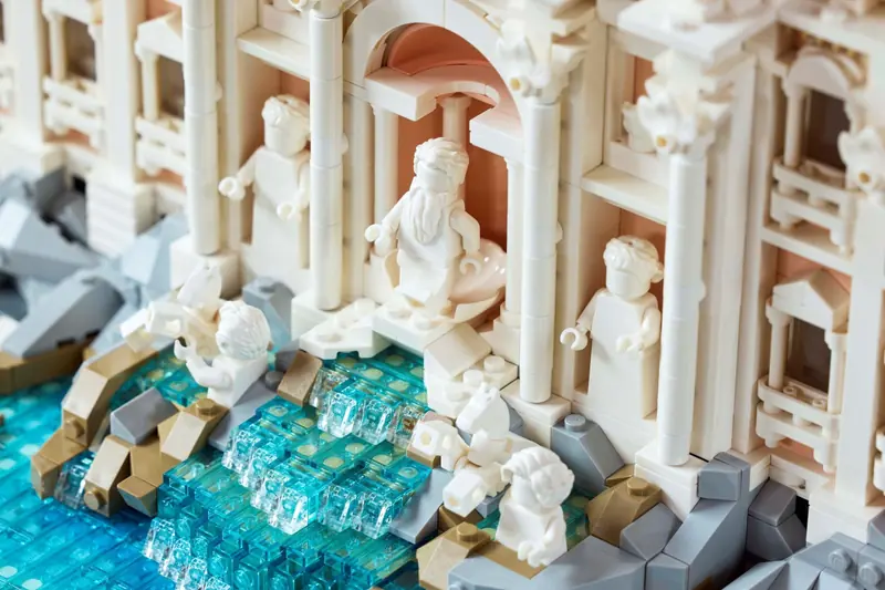 LEGO 21062 Fontanna di Trevi zdjęcie 6