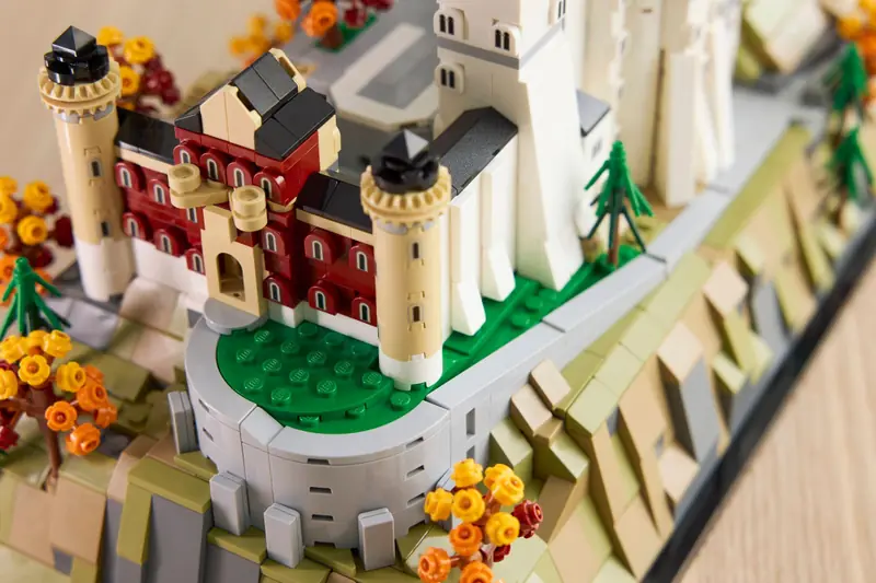 LEGO 21063 Zamek Neuschwanstein zdjęcie 11