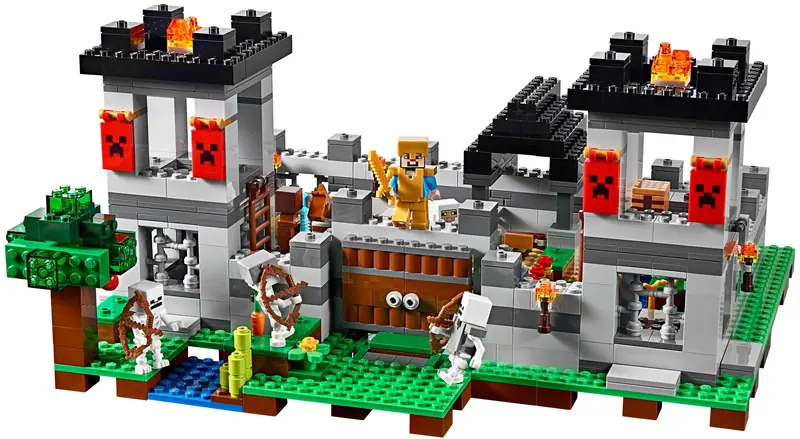 LEGO 21127 Forteca zdjęcie 10