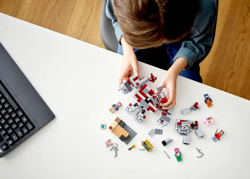 LEGO 21163 Bitwa o czerwony kamień zdjęcie 7
