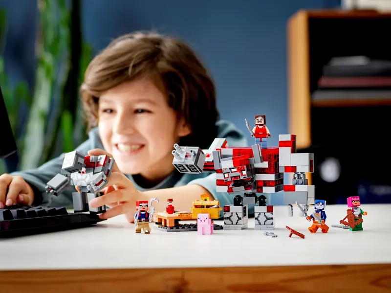 LEGO 21163 Bitwa o czerwony kamień zdjęcie 8