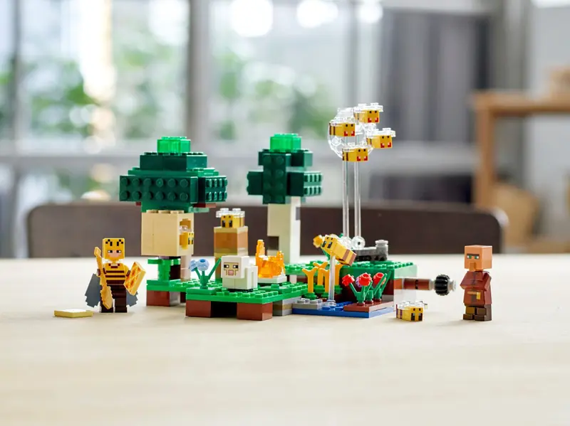 LEGO 21165 Pasieka zdjęcie 10