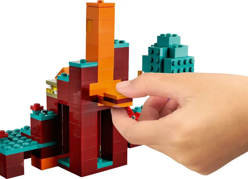LEGO 21168 Spaczony las zdjęcie 6