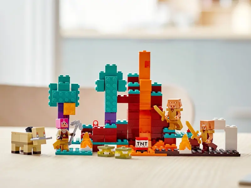 LEGO 21168 Spaczony las zdjęcie 12